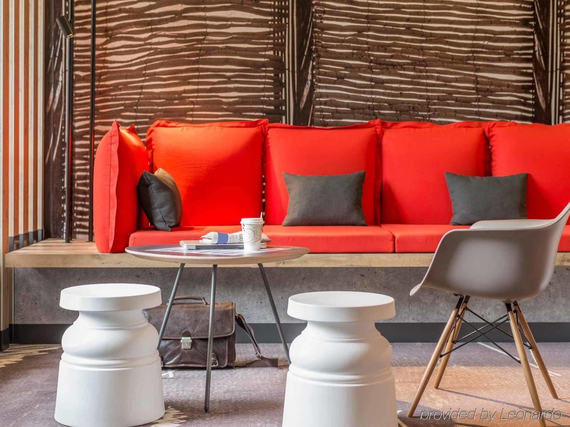 Ibis Nantes Centre Tour Bretagne Hotel Buitenkant foto
