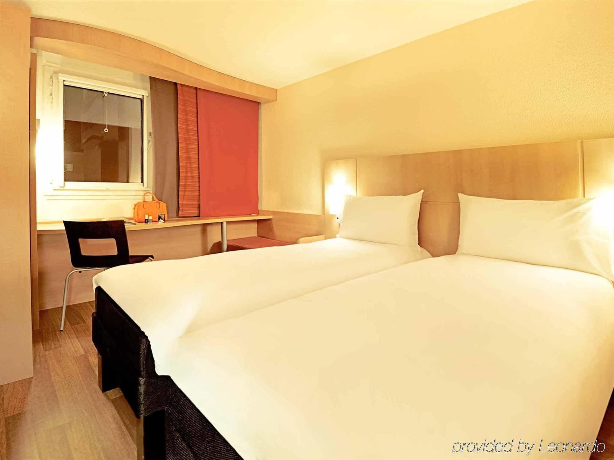 Ibis Nantes Centre Tour Bretagne Hotel Buitenkant foto